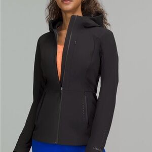 lululemon athletica cross chill running waterproof jacket